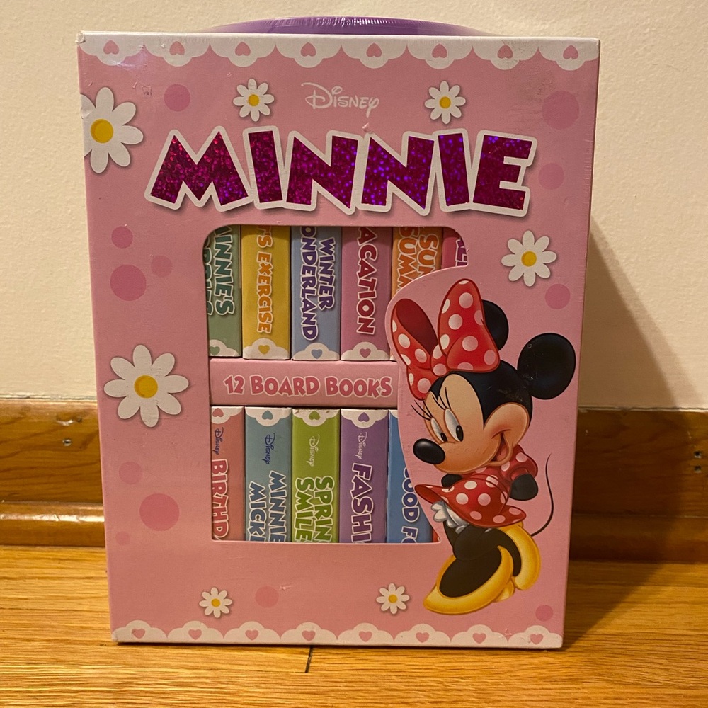 NWT Minnie Mouse Book Block 12 mini children’s board books factory sealed